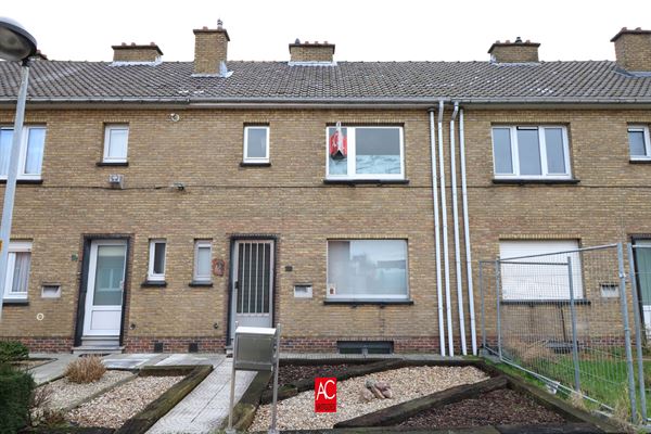 Degelijke woonst met vernieuwde keuken en badkamer + prachtig uitzicht!