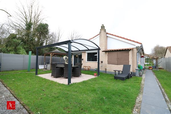 Gezellige bungalow, rustig gelegen in een groene oase te Tielrode