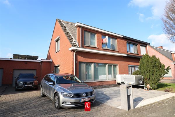 Zeer degelijke, instapklare woning met tuin en garage!