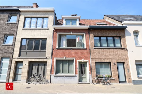 Ideale starterswoning met 3 slaapkamers, centraal gelegen te Sint-Niklaas.