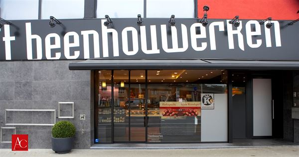 Handelspand met enorm duplexappartement