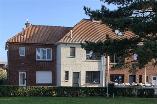 Volledig instapklare eengezinswoning met stadstuin (NIEUWSTAAT)