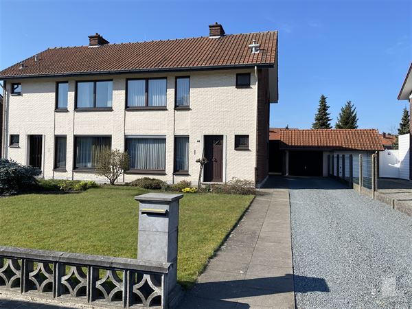 Zeer interessante woning met garage en mooie tuin!