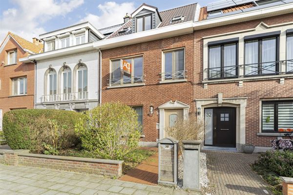 Woning met 5 slaapkamers te Sint-Niklaas