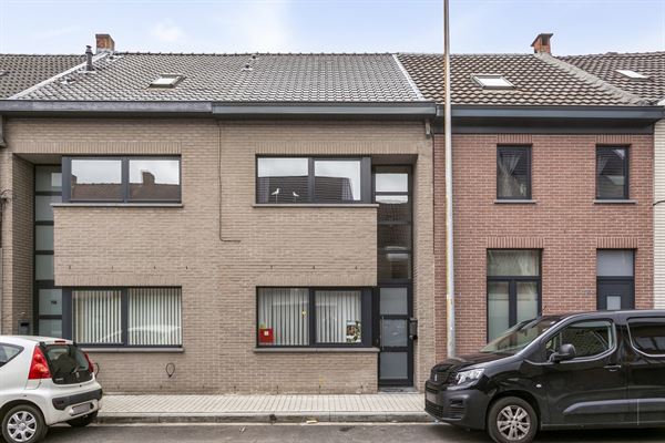 Instapklare stadswoning met 3 slaapkamers