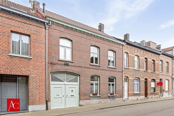 Ruime gezinswoning met 4 slaapkamers centrum Temse IN OPTIE