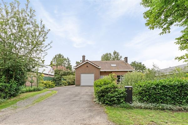 Ruime gezinswoning met 5 slaapkamers in Temse