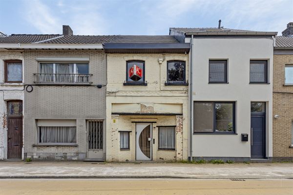 Te renoveren woning in hartje Sint-Niklaas