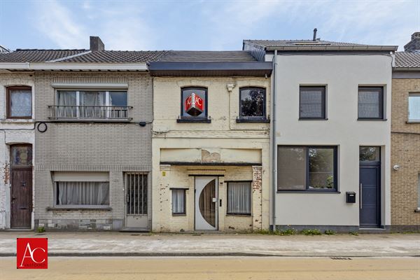 Te renoveren woning in hartje Sint-Niklaas