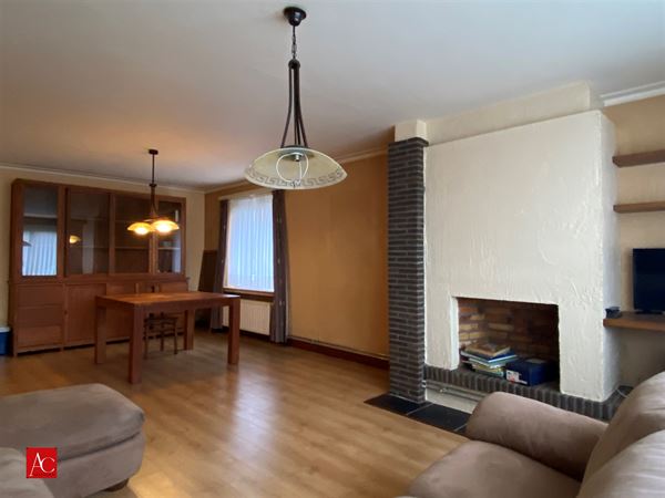 Te renoveren gelijkvloers appartement