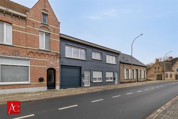 Gerenoveerd appartement met ruim terras en berging