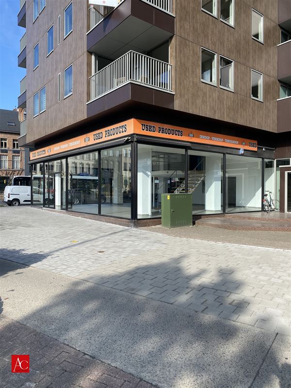 Commercieel handelspand in hartje Sint-Niklaas