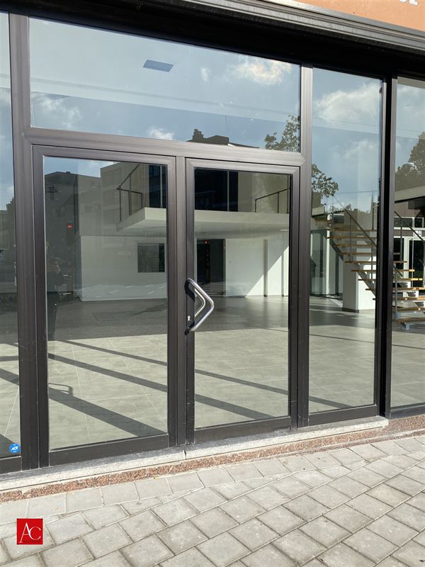 Commercieel handelspand in hartje Sint-Niklaas