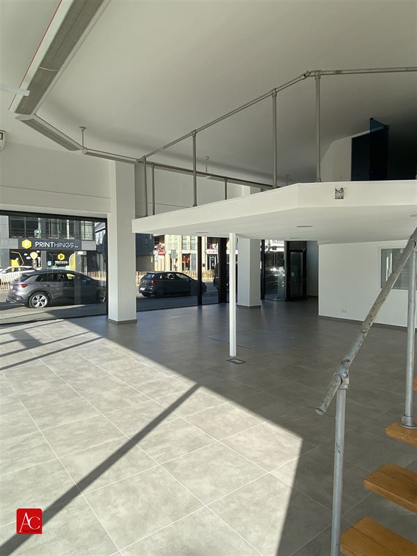 Commercieel handelspand in hartje Sint-Niklaas