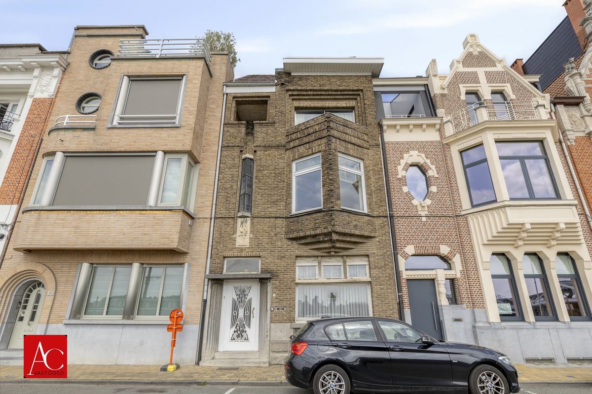 Karaktervolle herenwoning op een idyllische locatie aan de Schelde