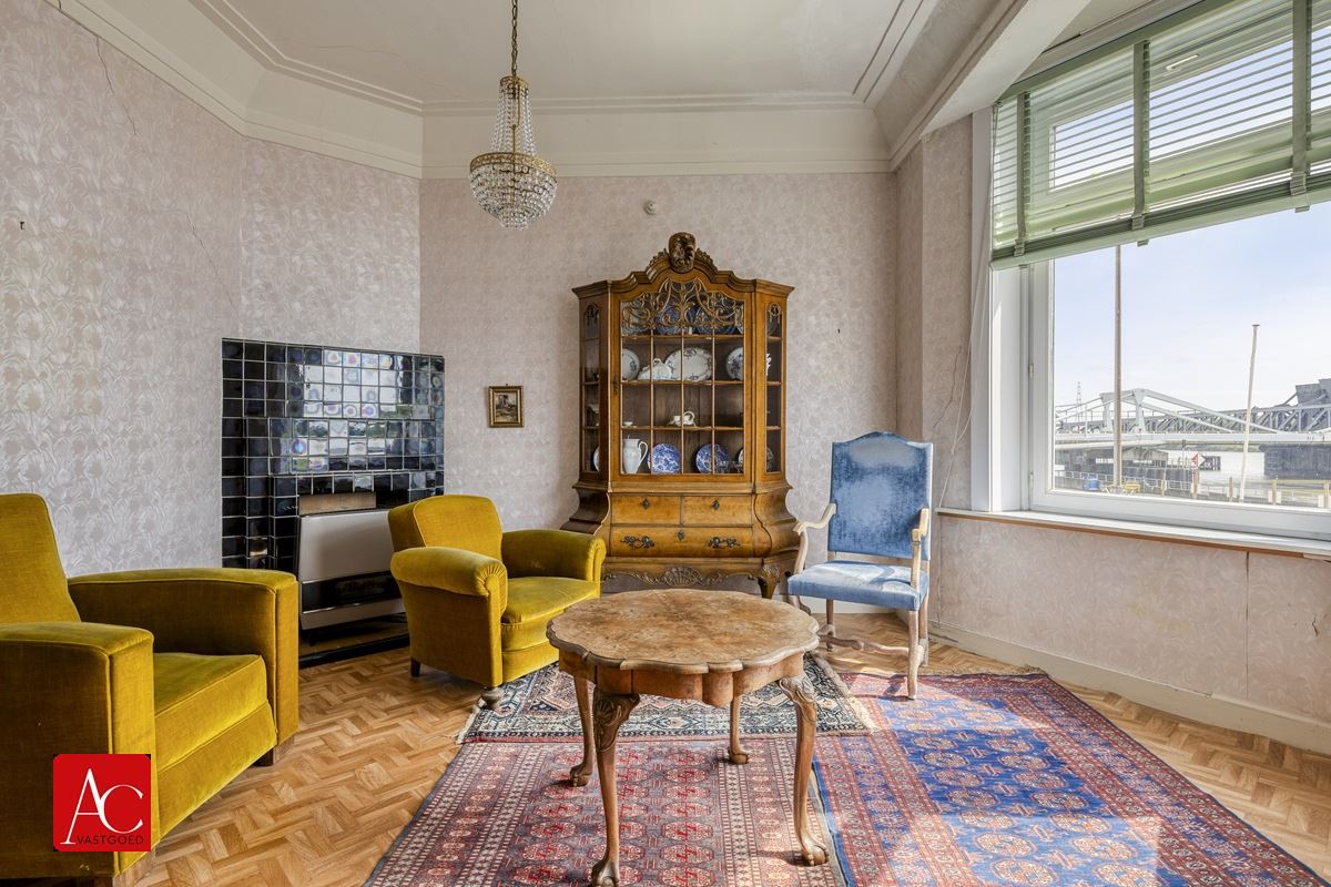 Karaktervolle herenwoning op een idyllische locatie aan de Schelde
