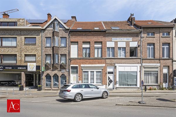 Enorm ruime familiewoning met 7 slaapkamers te Temse