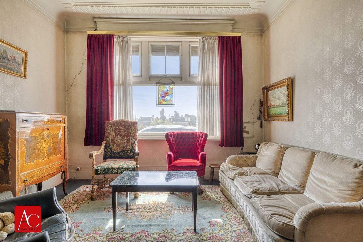 Karaktervolle herenwoning op een idyllische locatie aan de Schelde