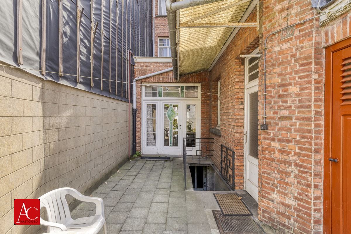 Karaktervolle herenwoning op een idyllische locatie aan de Schelde
