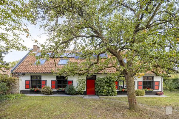 Landelijk gelegen woning in hoevestijl