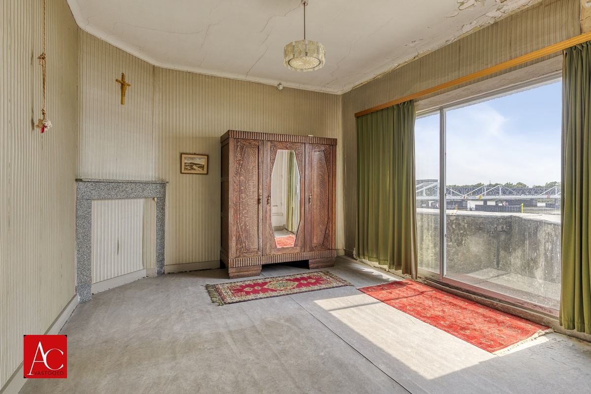 Karaktervolle herenwoning op een idyllische locatie aan de Schelde