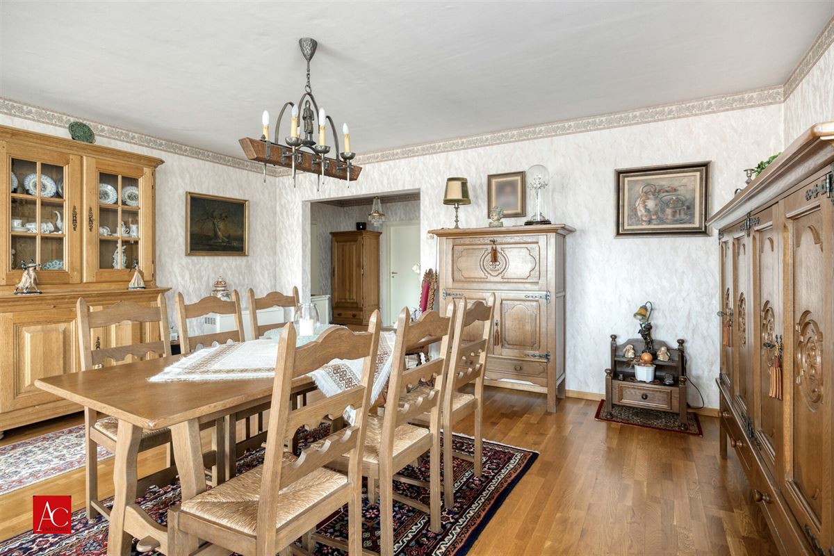 Appartement 3de verdieping met terras en 2 slaapkamers