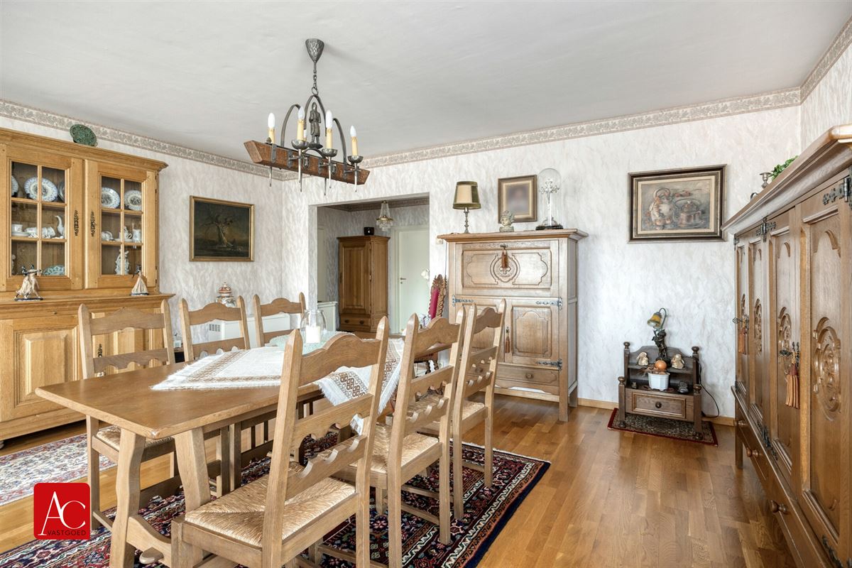 Appartement 3de verdieping met terras en 2 slaapkamers