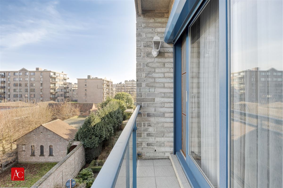 Appartement 3de verdieping met terras en 2 slaapkamers