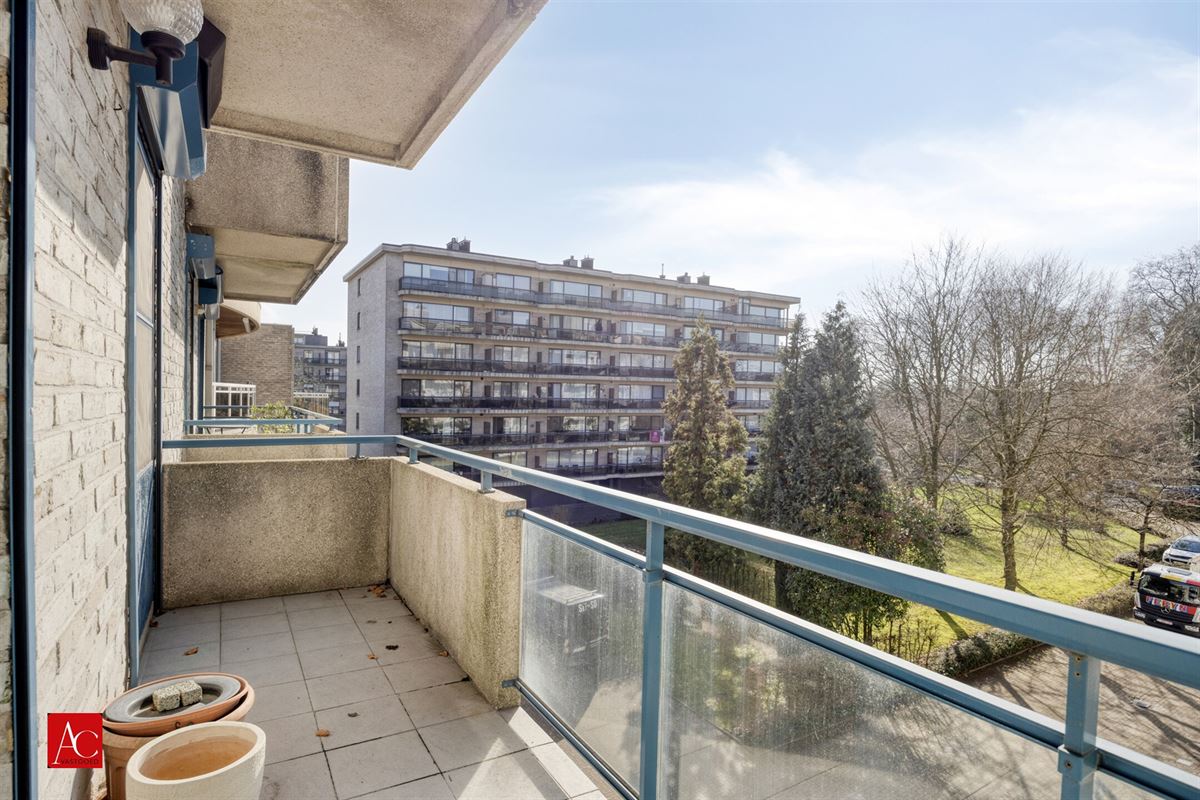 Appartement 3de verdieping met terras en 2 slaapkamers