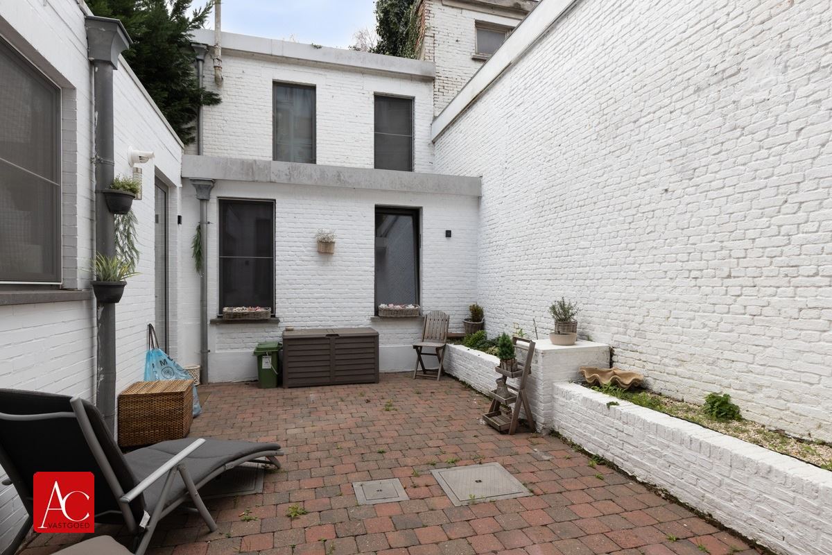 Appartementsgebouw bestaande uit 3 eenheden