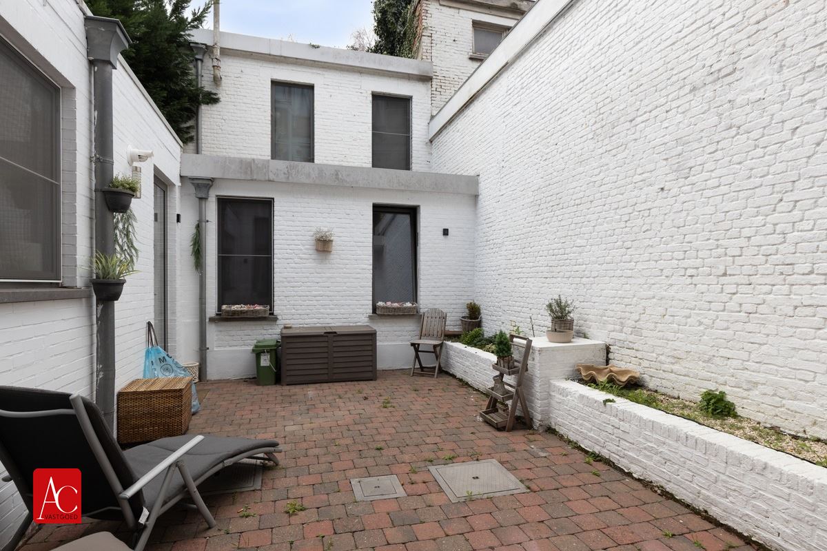 Appartementsgebouw bestaande uit 3 eenheden