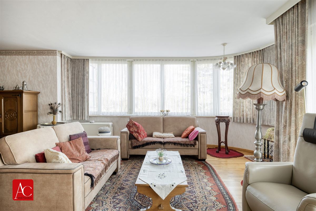 Appartement 3de verdieping met terras en 2 slaapkamers