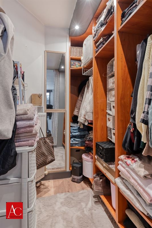 Appartementsgebouw bestaande uit 3 eenheden