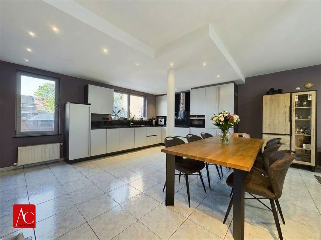 Duplexappartement met Scheldezicht én garage
