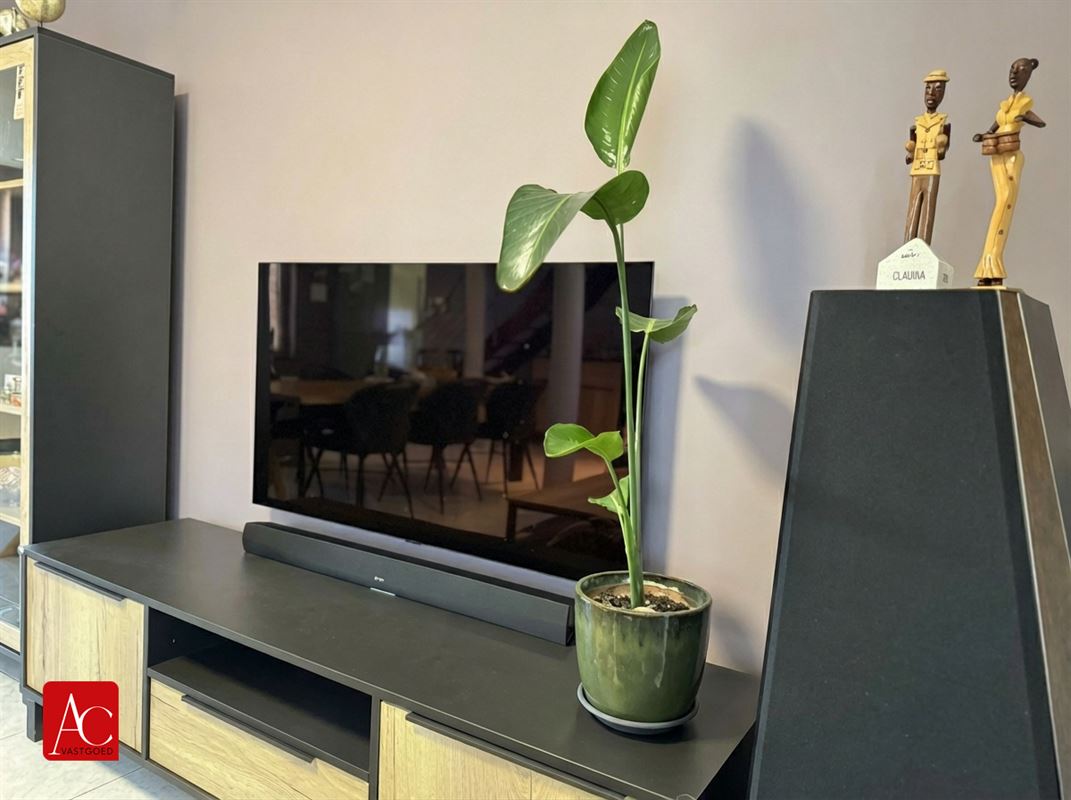 Duplexappartement met Scheldezicht én garage