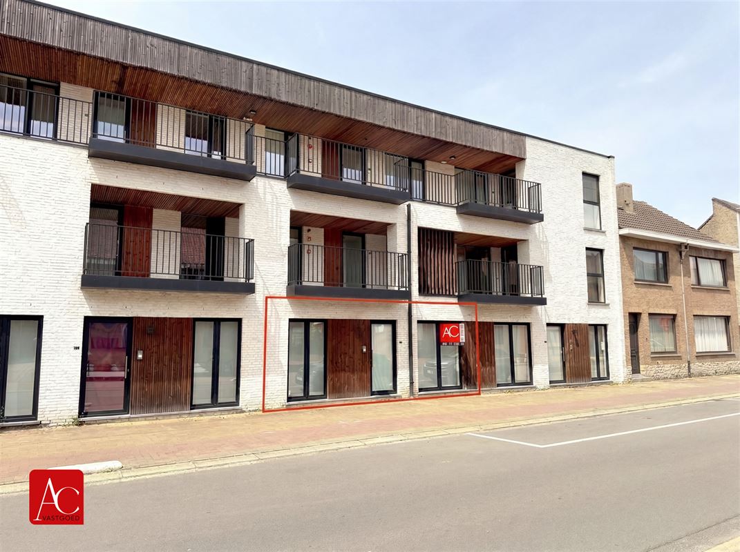 Gelijkvloers appartement met garage en 2 slaapkamers
