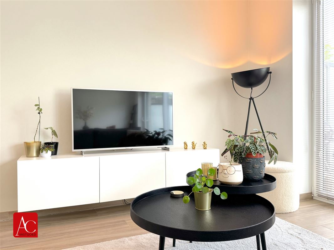 Gelijkvloers appartement met garage en 2 slaapkamers