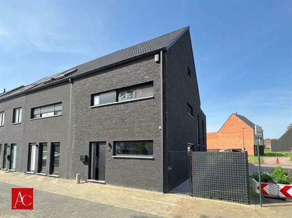 Zeer recente HOB met garage in kindvriendelijke wijk