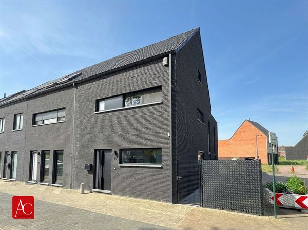Zeer recente HOB met garage in kindvriendelijke wijk