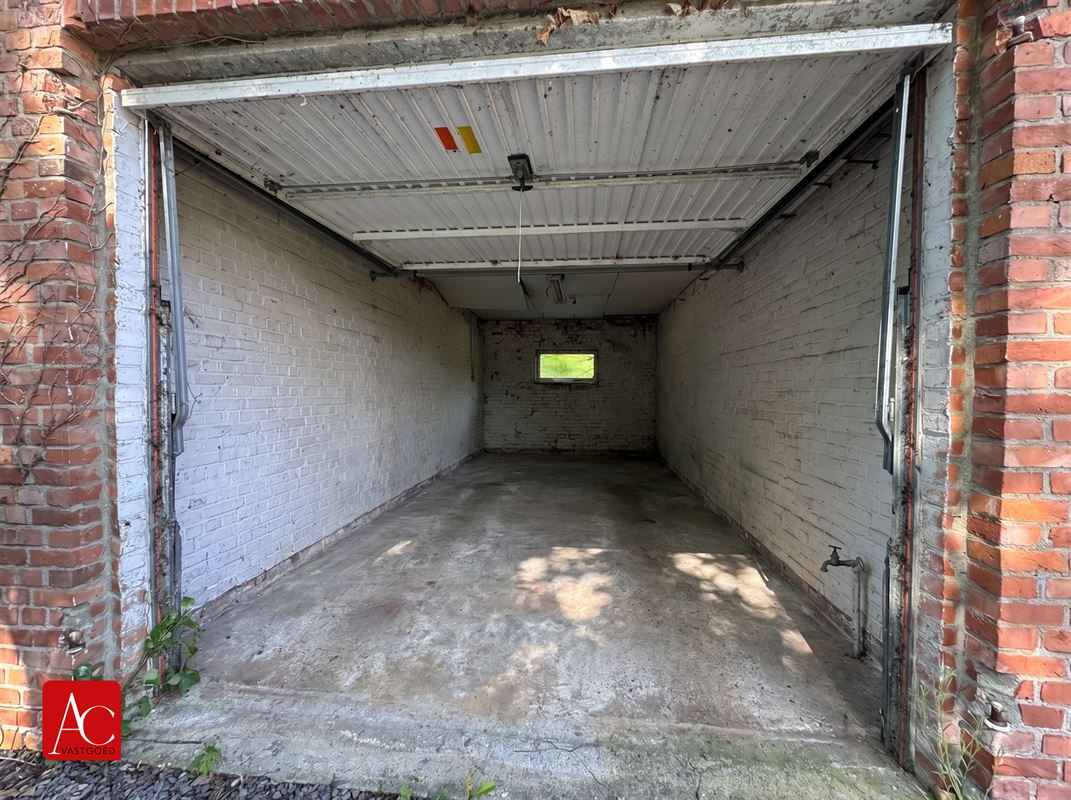 Gelijkvloers appartement met garage en 2 slaapkamers