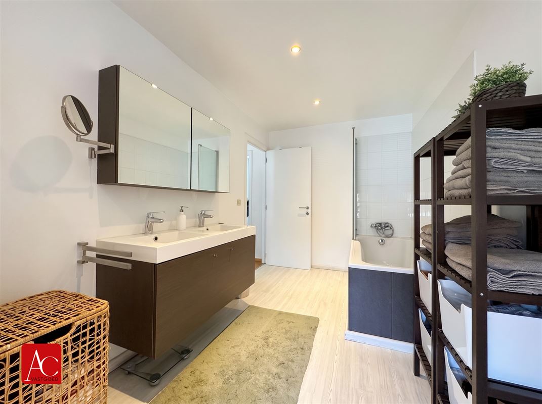 Instapklare woning met 5 slaapkamers en tuin