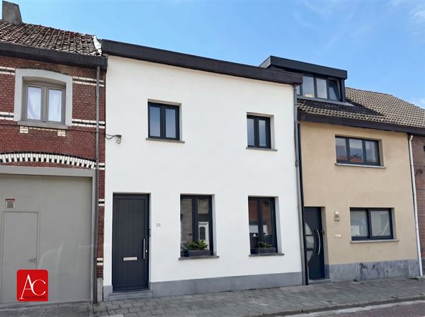 Instapklare woning met 5 slaapkamers en tuin