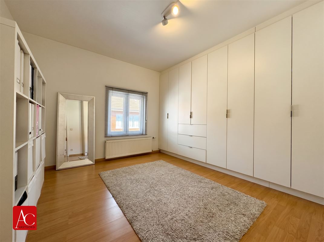 Instapklare woning met 5 slaapkamers en tuin