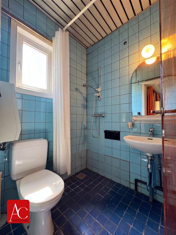 Goed gelegen woning met tuin ter renovatie