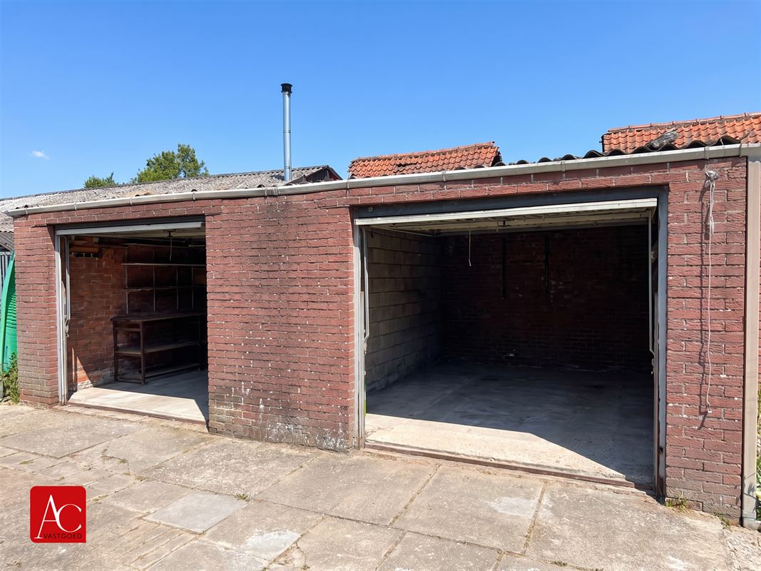 Uitzonderlijk grote gezinswoning met 6 slaapkamers en een grote tuin