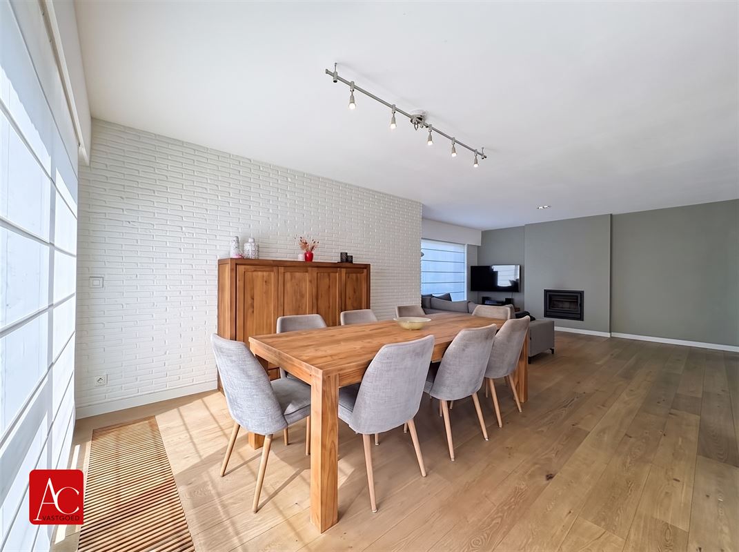Vrijstaande woning met zwembad in rustige wijk