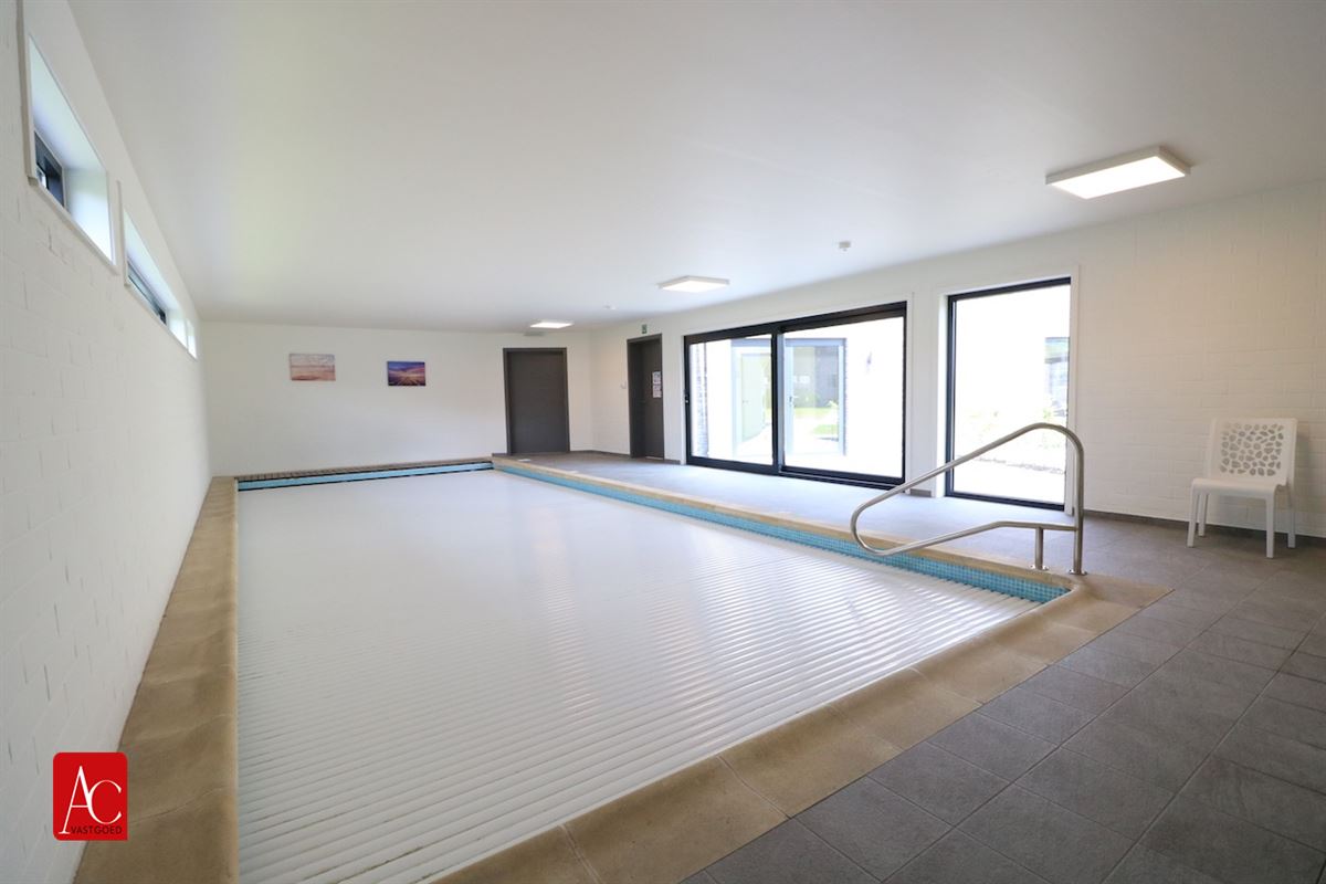 Serviceflat in recent complex met garage