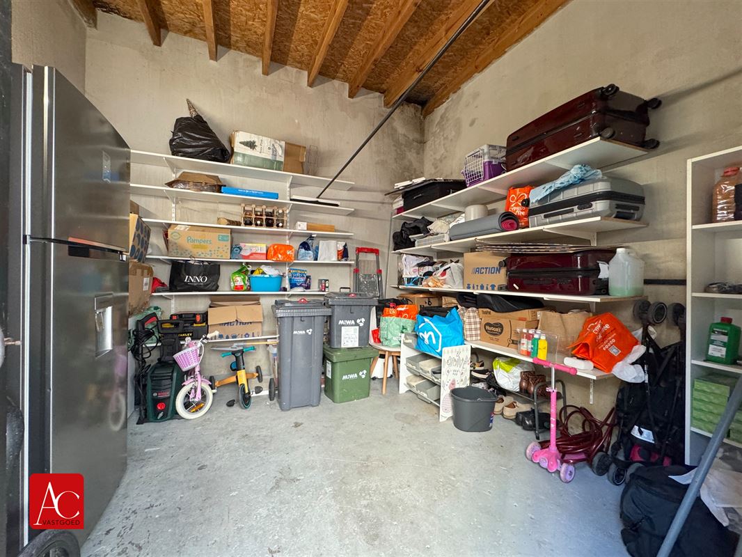 Instapklare woning met 2 slaapkamers en afgewerkte zolder