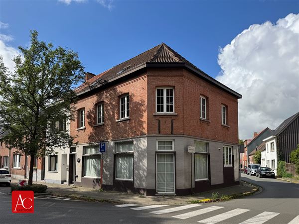 Woning met 5 slaapkamers en terras