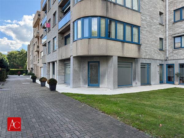 Gelijkvloers appartement, mogelijkheid tot handelszaak